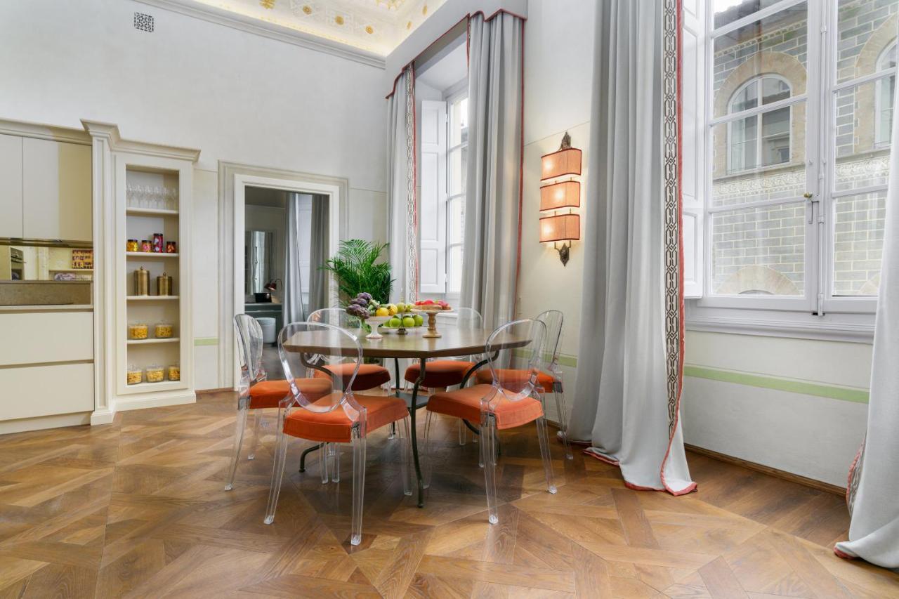 Apartment Cavalier Paolo - La Dimora Degli Affreschi Florence